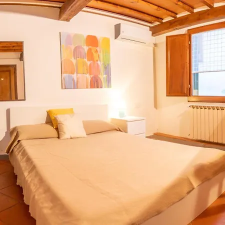 Chiesa Apt - Dolcevita Holiday Apartman *